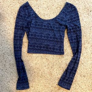 Crop long sleeve shirt